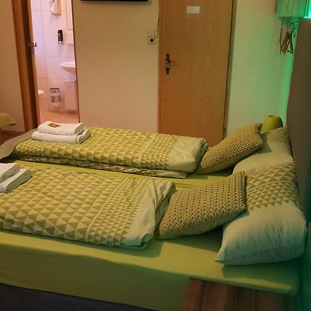 Kansakar Hotel Kaiserslautern Eksteriør bilde