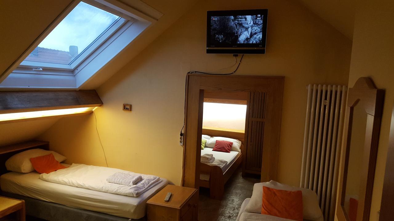Kansakar Hotel Kaiserslautern Eksteriør bilde
