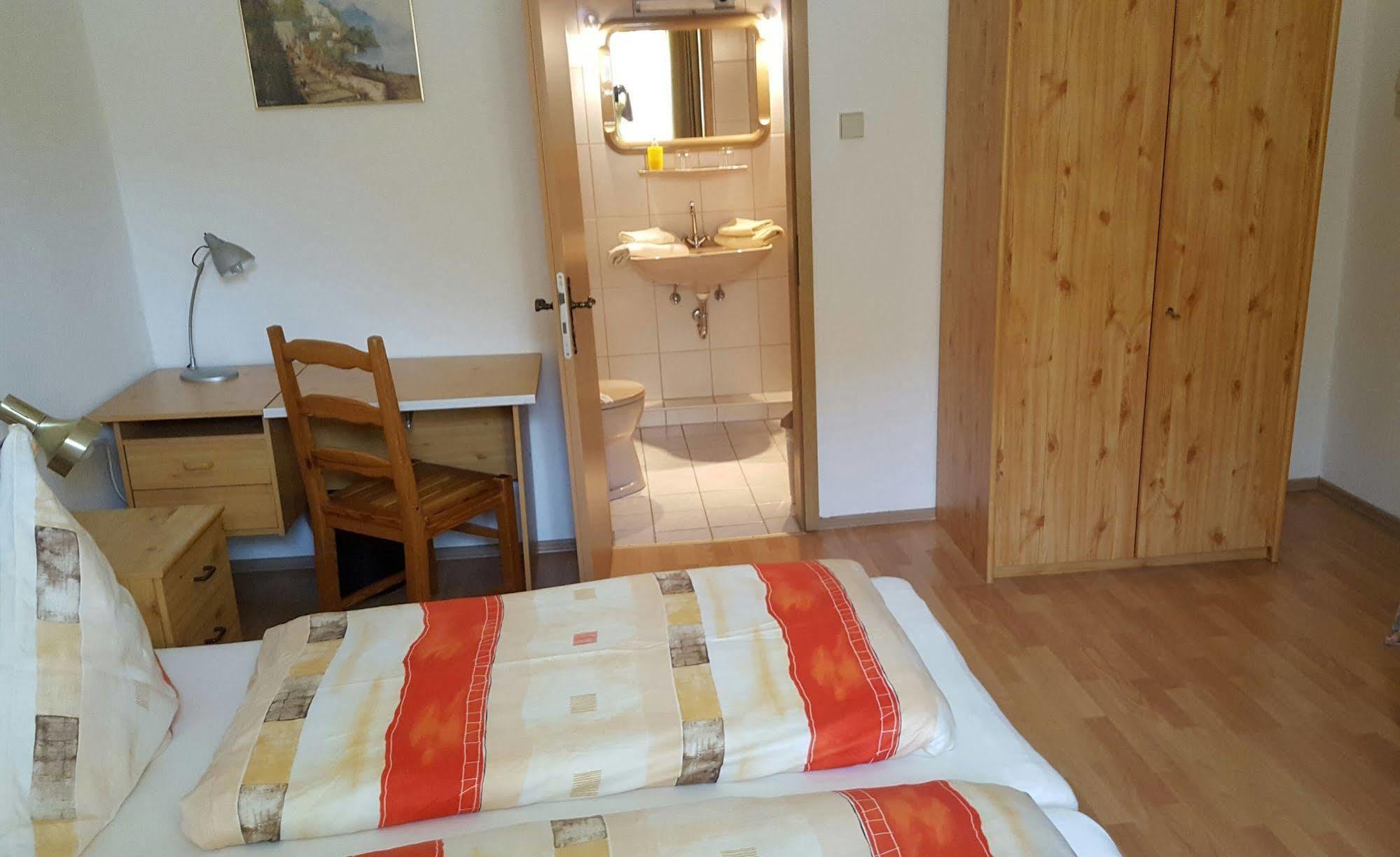 Kansakar Hotel Kaiserslautern Eksteriør bilde