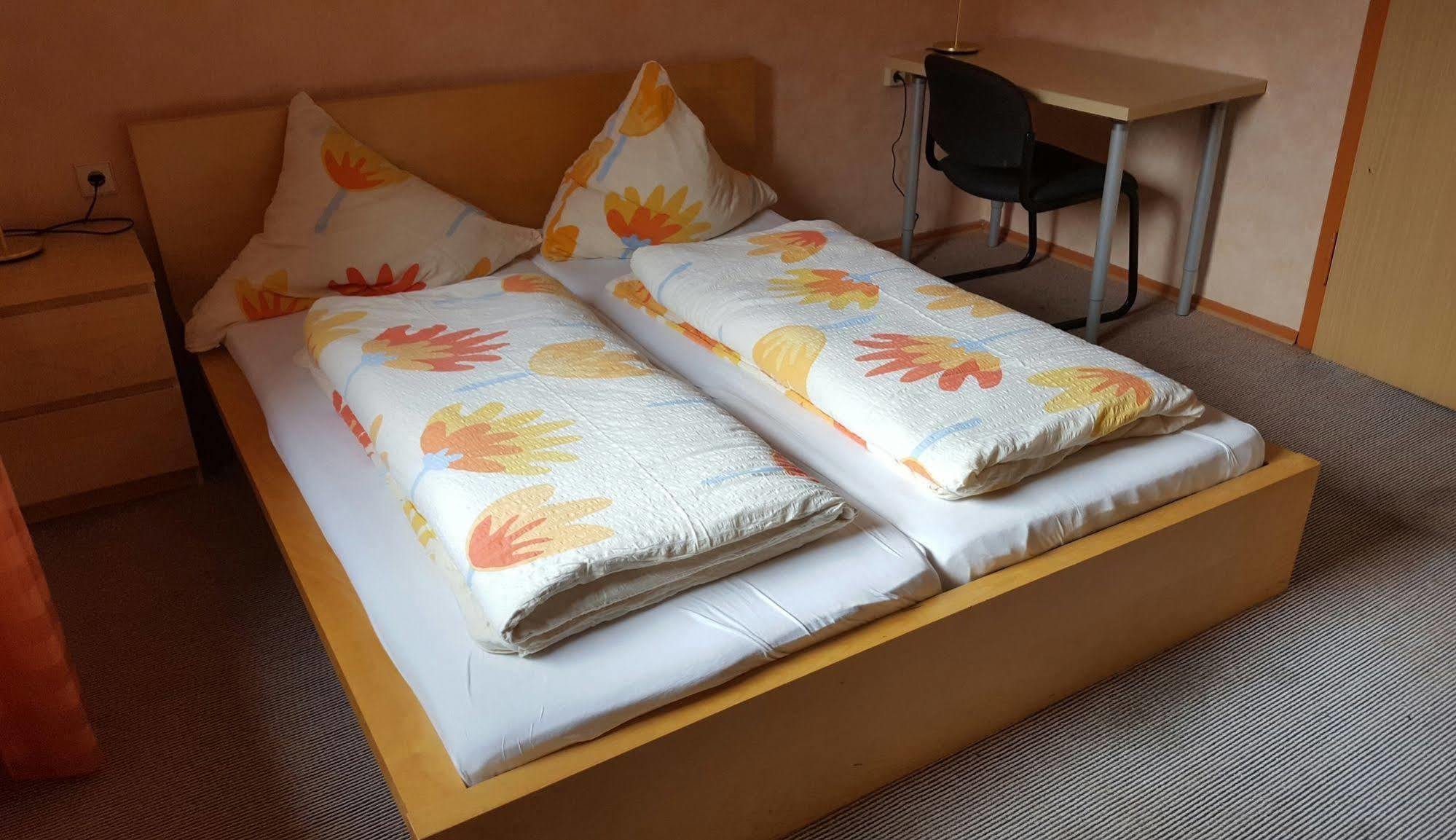 Kansakar Hotel Kaiserslautern Eksteriør bilde